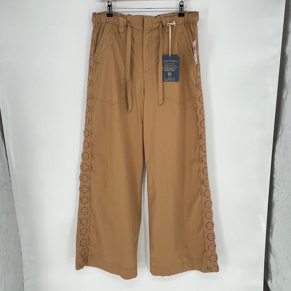Democracy NWT Stretch Camel Wide Leg Pants Paperbag Waist Crochet Trim Size 10 - Picture 2 of 12